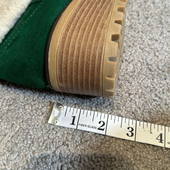 Women’s Green Short Chunky Block Heel Chelsea Boots Pull On Size 8.5 (42CN) NEW - Picture 10 of 14